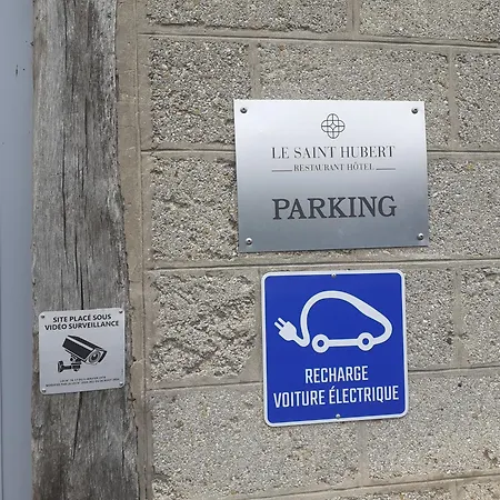 Le Saint Hubert Hotel *