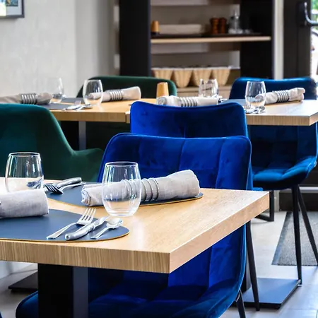 Le Saint Hubert Hotel