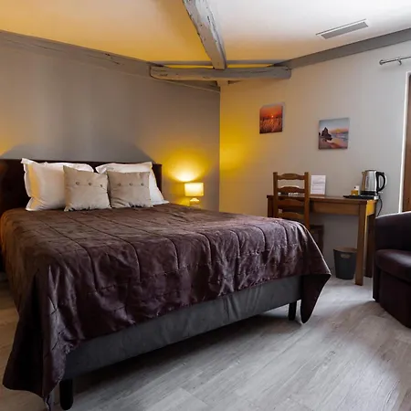 Le Saint Hubert Hotel