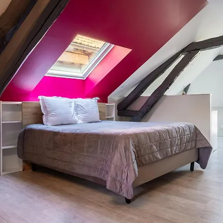 Le Saint Hubert Hotel *