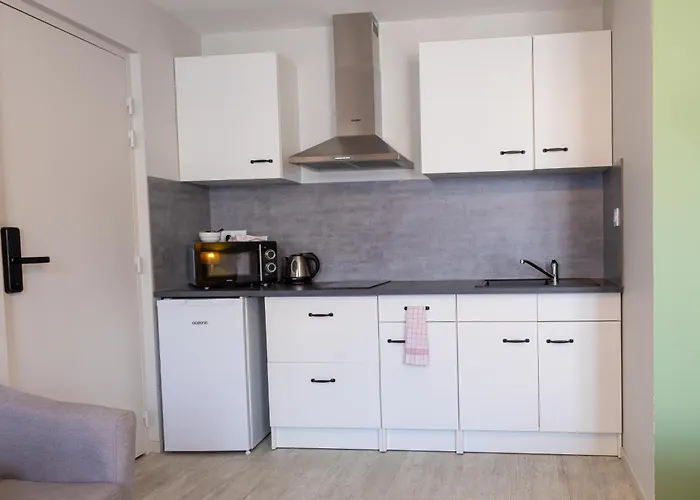 Le Saint Hubert Hotel *