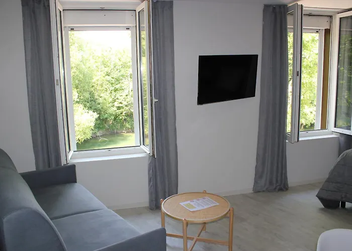 Hotel Le Saint Hubert Arcis-sur-Aube