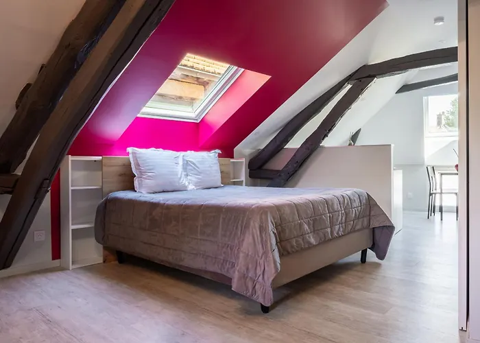 Le Saint Hubert Hotel *